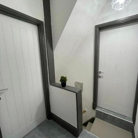 Entire 5 Star Luxury Whalley House Wifi Tv Luxury Burnley Eksteriør bilde