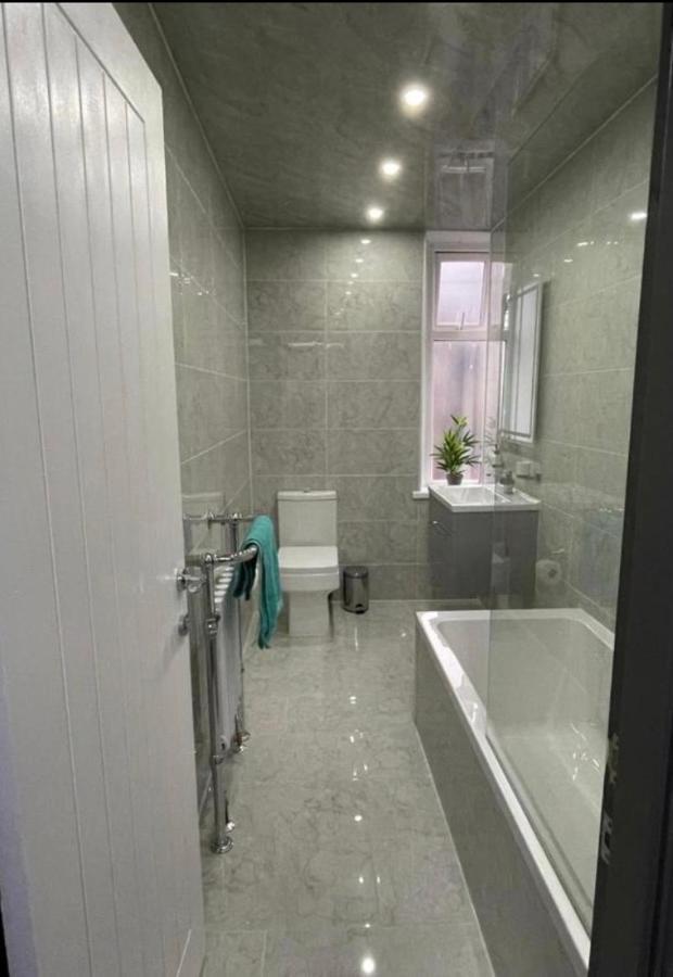 Entire 5 Star Luxury Whalley House Wifi Tv Luxury Burnley Eksteriør bilde
