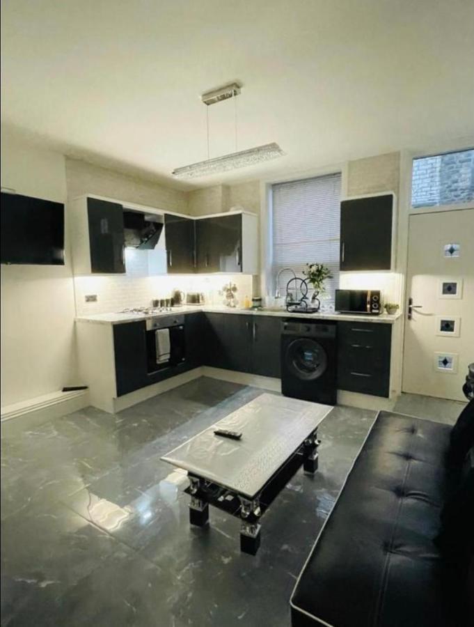 Entire 5 Star Luxury Whalley House Wifi Tv Luxury Burnley Eksteriør bilde
